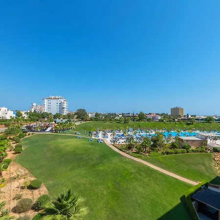Rr Baia Resort